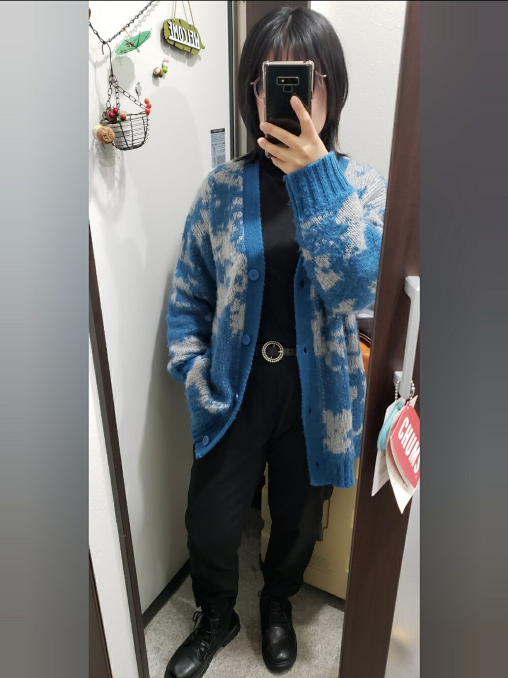 「LAKOLEのアイテム（ニット/セーター、ブルー系）」を使った、yukifashioさん（レディース・153cm）の冬コーディネートの1枚目の写真
