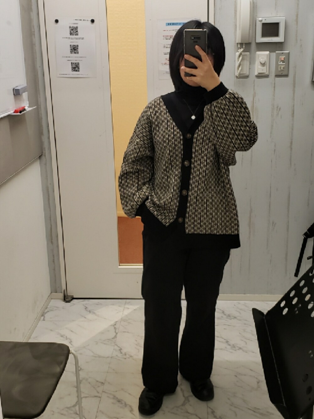 「Per sist enceのアイテム（カーディガン/ボレロ、ブラック系）」を使った、yukifashioさん（レディース・153cm）の秋コーディネートの1枚目の写真