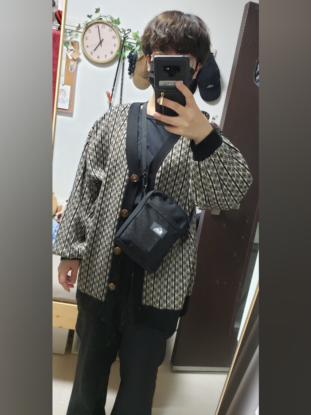 「Per sist enceのアイテム（カーディガン/ボレロ、ベージュ系）」を使った、yukifashioさん（レディース・153cm）の秋コーディネートの1枚目の写真