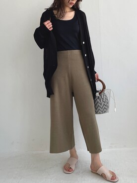 「ihuuのアイテム（カーディガン/ボレロ、ブラック系）」を使った、kahoさん（レディース・162cm）の夏コーディネート