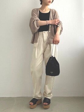 「ihuuのアイテム（カーディガン/ボレロ、ベージュ系）」を使った、kahoさん（レディース・162cm）の夏コーディネート
