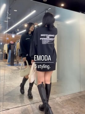 「EMODA」｜「アイテム（スウェット）」を使った、丸山幾世子さん（レディース・168cm）の秋コーディネート