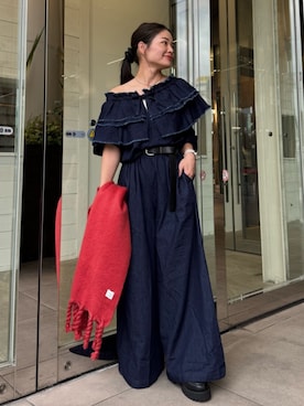 「アイテム（オールインワン・サロペット）」を使った、矢萩明日美さん（レディース・152cm）の秋コーディネート