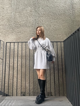 「MURUA（ムルーア）のアイテム（ボストンバッグ）」を使った、本田莉央奈さん（レディース・158cm）の秋コーディネート