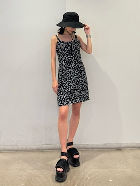 高田莉子さんの（EMODA | エモダ）を使ったコーディネート