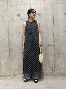 「SENSE OF PLACE by URBAN RESEARCH（センスオブプレイスバイアーバンリサーチ）のチェックシアーナローワンピース（ワンピース、ブラック系）」を使った、yuiさん（レディース・168cm）の春コーディネート