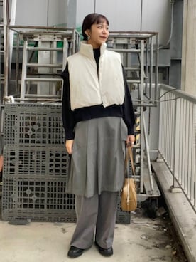 「アイテム（ダウンベスト）」を使った、yuiさん（レディース・168cm）の秋コーディネート