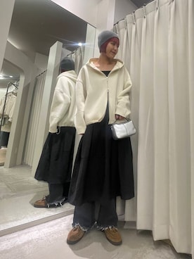 「SMELLY（スメリー）のアイテム（ニットキャップ/ビーニー）」を使った、yuiさん（レディース・168cm）の冬コーディネート