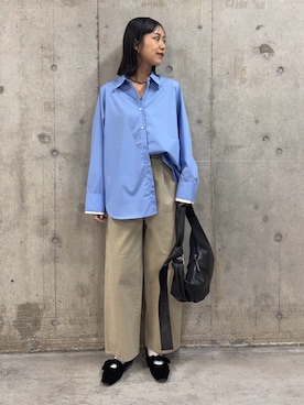 「SENSE OF PLACE by URBAN RESEARCH（センスオブプレイスバイアーバンリサーチ）の『イージーケア』レイヤードカフスルーズシャツ（シャツ/ブラウス、ブルー系）」を使った、yuiさん（レディース・168cm）の冬コーディネート