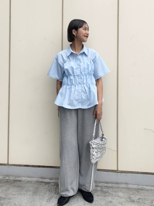 ボールチェーン付き編み込みバッグ