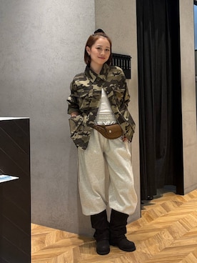 「JEANASIS（ジーナシス）のフェイクレザーポケットベルトBAG/1049645（ボディバッグ/ウエストポーチ、ブラック系）」を使った、yumeha0127さん（レディース）の夏コーディネート