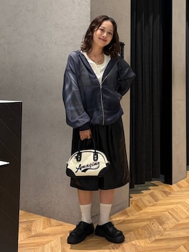 「アイテム（サンダル）」を使った、yumeha0127さん（レディース・159cm・10代）の秋コーディネート