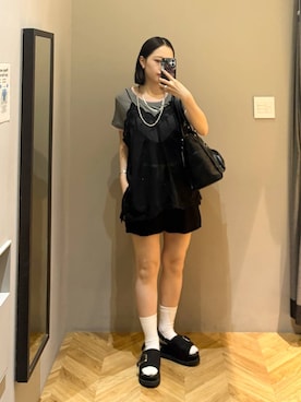 「JEANASIS（ジーナシス）のアンティークスタッズトートBAG/643898（トートバッグ、ブラック系）」を使った、yumeha0127さん（レディース）の夏コーディネート