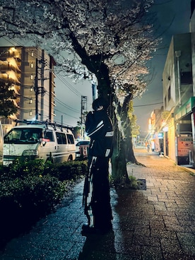 「Loose/ルース（ルース）のアイテム」を使った、kouさん（メンズ・171cm）の春コーディネート