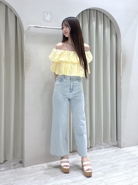 「MERCURYDUO（マーキュリーデュオ）のパールデニムパンツ（デニムパンツ、ブルー系）」を使った、Tomomiさん（レディース・165cm）の夏コーディネート