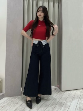 「MERCURYDUO（マーキュリーデュオ）のローファーミュール（パンプス、ブラウン系）」を使った、髙橋友美さん（レディース・165cm）の春コーディネート