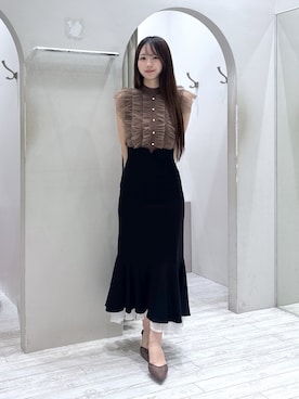 「MERCURYDUO（マーキュリーデュオ）のチュールフリルニット（ニット/セーター、ブラウン系）」を使った、Tomomiさん（レディース・165cm）の夏コーディネート
