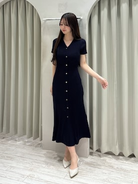 「アイテム（シューズ）」を使った、髙橋友美さん（レディース・165cm）の春コーディネート