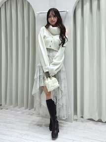アシメヘムラッフルフレアスカート｜マーキュリーデュオ（MERCURYDUO