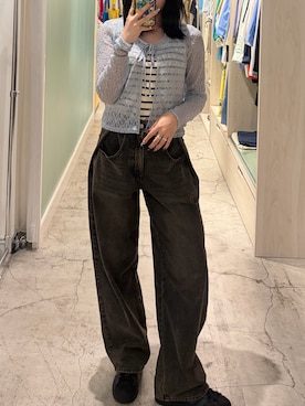 「jouetie（ジュエティ）のルーズデニムパンツ チェーン付（デニムパンツ、ブラック系）」を使った、マミさん（レディース・163cm）の夏コーディネート