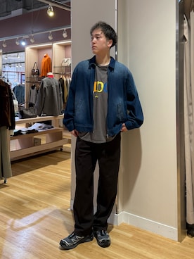 「ITEMS URBANRESEARCH（アイテムズ アーバンリサーチ）のDenim Zip Up Blouson（ブルゾン、ブルー系）」を使った、Wataruさん（メンズ・180cm）の秋コーディネート