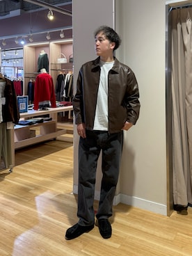 「ITEMS URBANRESEARCH（アイテムズ アーバンリサーチ）のポイントカラーF.L. Zip Upジャケット（ライダースジャケット、ブラウン系）」を使った、Wataruさん（メンズ・180cm）の秋コーディネート
