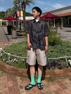 「ITEMS URBANRESEARCH（アイテムズ アーバンリサーチ）の『接触冷感/イージーケア』高機能 ウエストイージー カーゴショーツ（Pants、ホワイト系）」を使った、Wataruさん（メンズ・180cm）の夏コーディネート