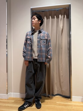 「アイテム（スウェット、パープル系）」を使った、Wataruさん（メンズ・181cm）の秋コーディネート