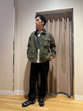 「アイテム（カバーオール）」を使った、Wataruさん（メンズ・181cm）の秋コーディネート