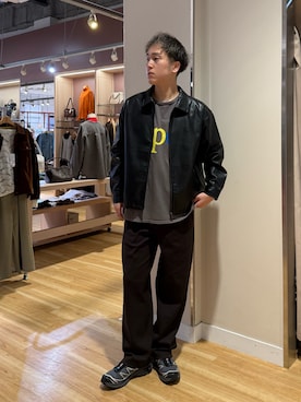 「ITEMS URBANRESEARCH（アイテムズ アーバンリサーチ）のポイントカラーF.L. Zip Upジャケット（ライダースジャケット、ブラック系）」を使った、Wataruさん（メンズ・180cm）の秋コーディネート