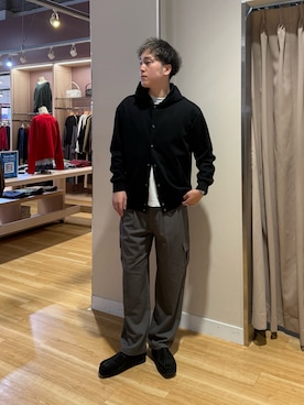 「ITEMS URBANRESEARCH（アイテムズ アーバンリサーチ）のスナップボタンダンボールフードアウター（その他アウター、ブラック系）」を使った、Wataruさん（メンズ・180cm）の秋コーディネート