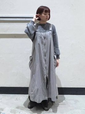 「アイテム（ネックレス、パープル系）」を使った、まおぴさん（レディース・164cm）の春コーディネート