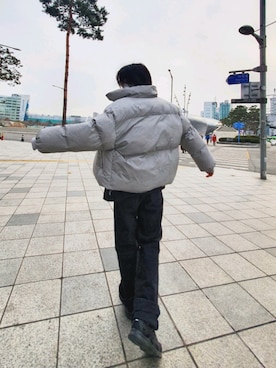 「FEKETE（フェケテ）のアイテム（ダウンジャケット/コート）」を使った、handscleanboyさん（メンズ・178cm）の冬コーディネート