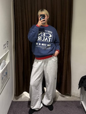 「アイテム（スウェットパンツ）」を使った、SEINAさん（レディース・168cm・20代）の秋コーディネート