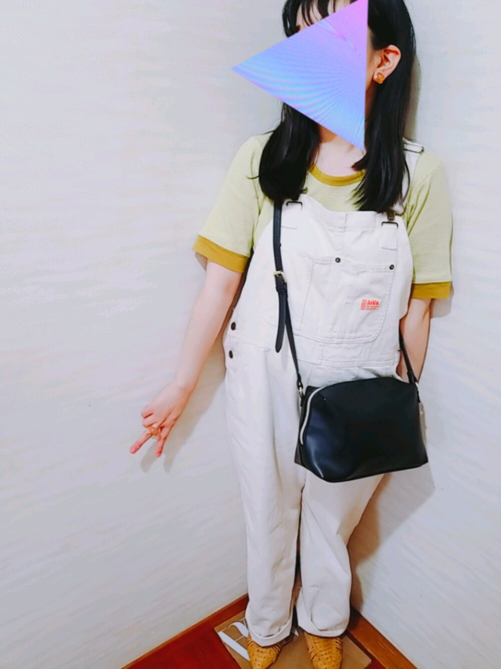 「カジュアルコーデ、休日スタイル、マスタード、オーバーオール、フラットサンダル、おしゃれさんと繋がりたい」｜「Javaの《JaVa ジャバコラボ》大人カジュアル。綿100％のこだわりサロペット。（サロペット/オーバーオール、ホワイト系）」を使った、fUMikoさん（レディース・151cm）の夏コーディネートの1枚目の写真