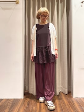 「grove（グローブ）の【2WAY・洗える】透かし編みニットベスト（ベスト、ホワイト系）」を使った、bayashiさん（レディース・155cm）の夏コーディネート