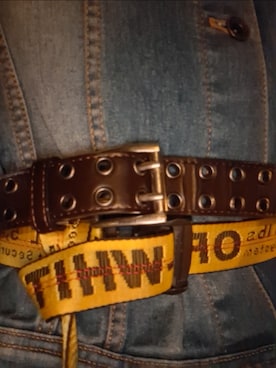 「off white（オフホワイト）のアイテム」を使った、koshien105thさん（メンズ・177cm）の秋コーディネート