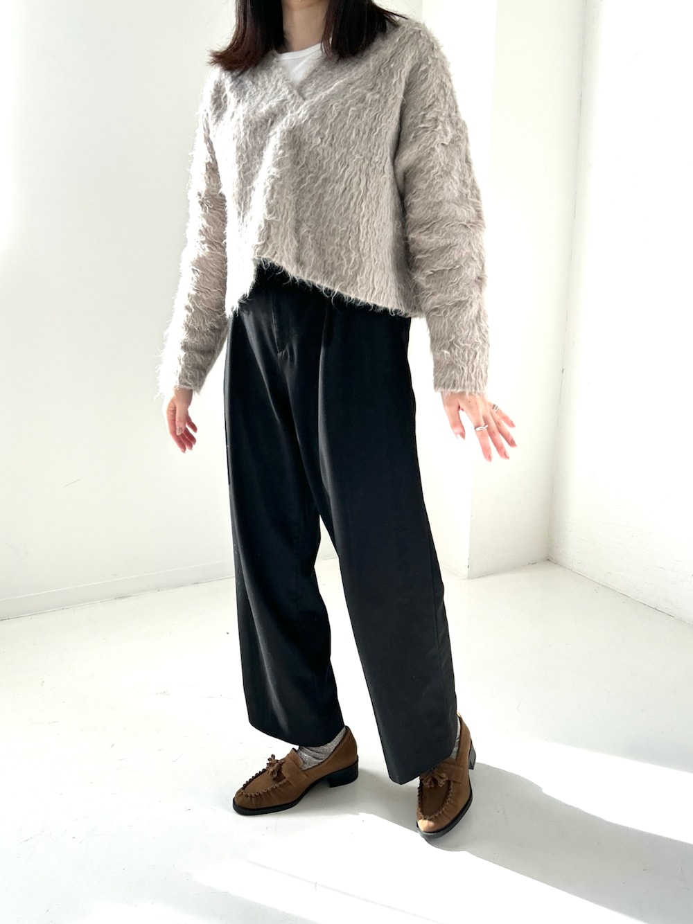 「春服コーデ、プチプラ、プチプラコーデ、スエード、タッセルローファー、ローファー、タッセル」｜「SESTOのモカステッチタッセルローファー（ローファー、イエロー系）」を使った、靴屋の人さん（レディース・160cm）の冬コーディネートの1枚目の写真
