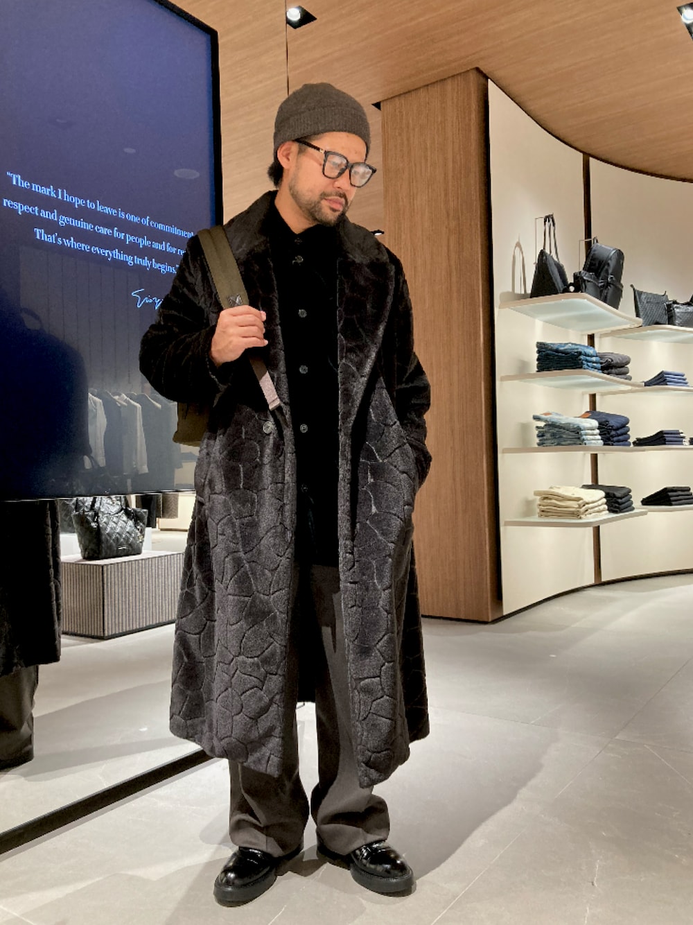 EMPORIO ARMANIのチェスターコートを使ったメンズ人気ファッション