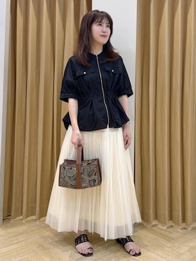「ROPE'（ロペ）のAmelia Sandal （アメリア サンダル）【メディア掲載】（サンダル、ブラック系）」を使った、yayoiさん（レディース・160cm）の春コーディネート