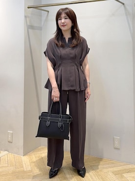 「ROPE'（ロペ）の【E'POR】A BAG Medium/通勤・26SS新型（ハンドバッグ、ブラック系）」を使った、yayoiさん（レディース・160cm）の夏コーディネート