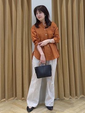 「ROPE'（ロペ）の【洗える】ヨーロピアンリネンベーシックシャツ/一部セットアップ対応（シャツ/ブラウス、ブラウン系）」を使った、yayoiさん（レディース・160cm）の春コーディネート