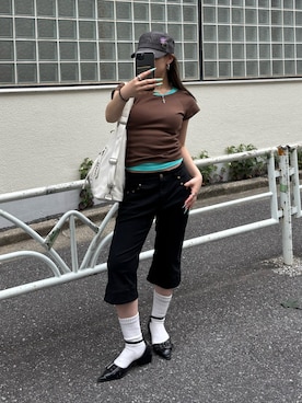 「WHO'S WHO gallery（フーズフーギャラリー）のストレッチスタッズカプリパンツ（その他パンツ、ブラック系）」を使った、171miyuさん（レディース・153cm）の夏コーディネート