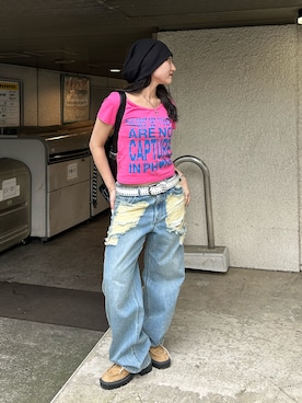 「WHO'S WHO gallery（フーズフーギャラリー）の【WEB限定】メッセージドットロゴS/S TEE（Tシャツ/カットソー、ピンク系）」を使った、171miyuさん（レディース・153cm）の春コーディネート