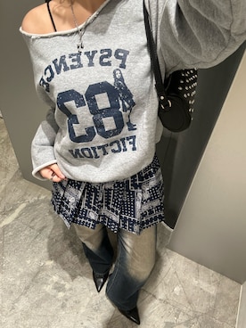 「WHO'S WHO gallery（フーズフーギャラリー）のエリオットナンバリングワンショルダースウェット（スウェット）」を使った、171miyuさん（レディース・153cm）の秋コーディネート