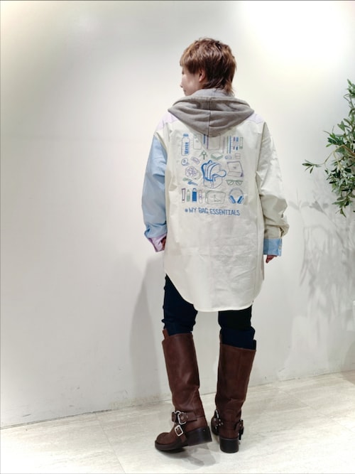 #MY BAG ESSENCIALS BACK刺しゅうシャツ