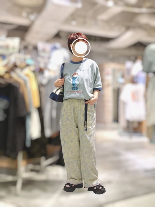 1PIU1UGUALE3ロゴ刺繍エナメルボストンバッグホワイト 1piu1uguale3 ロゴ刺繍 エナメル ボストンバッグ ホワイト（ウノ