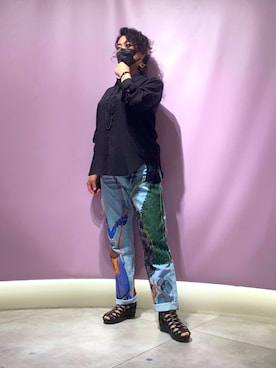 「Desigual（デシグアル）のアイテム（パンツ）」を使った、Desigual 磐田 STAFFさん（レディース・165cm）の春コーディネート