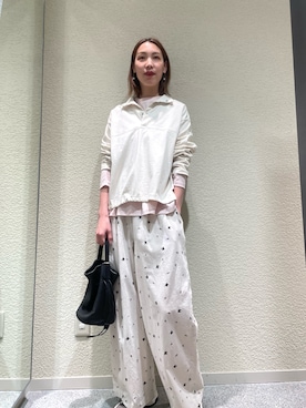 「かぐれ（カグレ）のハーフボタンプルオーバー（Tシャツ/カットソー、ベージュ系）」を使った、♢♦︎RINA♦︎♢さん（レディース・164cm）の春コーディネート