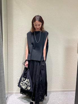 「かぐれ（カグレ）のスカラップ刺繍タックスカート（スカート、ブラック系）」を使った、♢♦︎RINA♦︎♢さん（レディース・164cm）の秋コーディネート